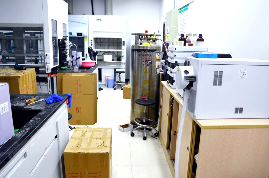 實驗設備調(diào)試